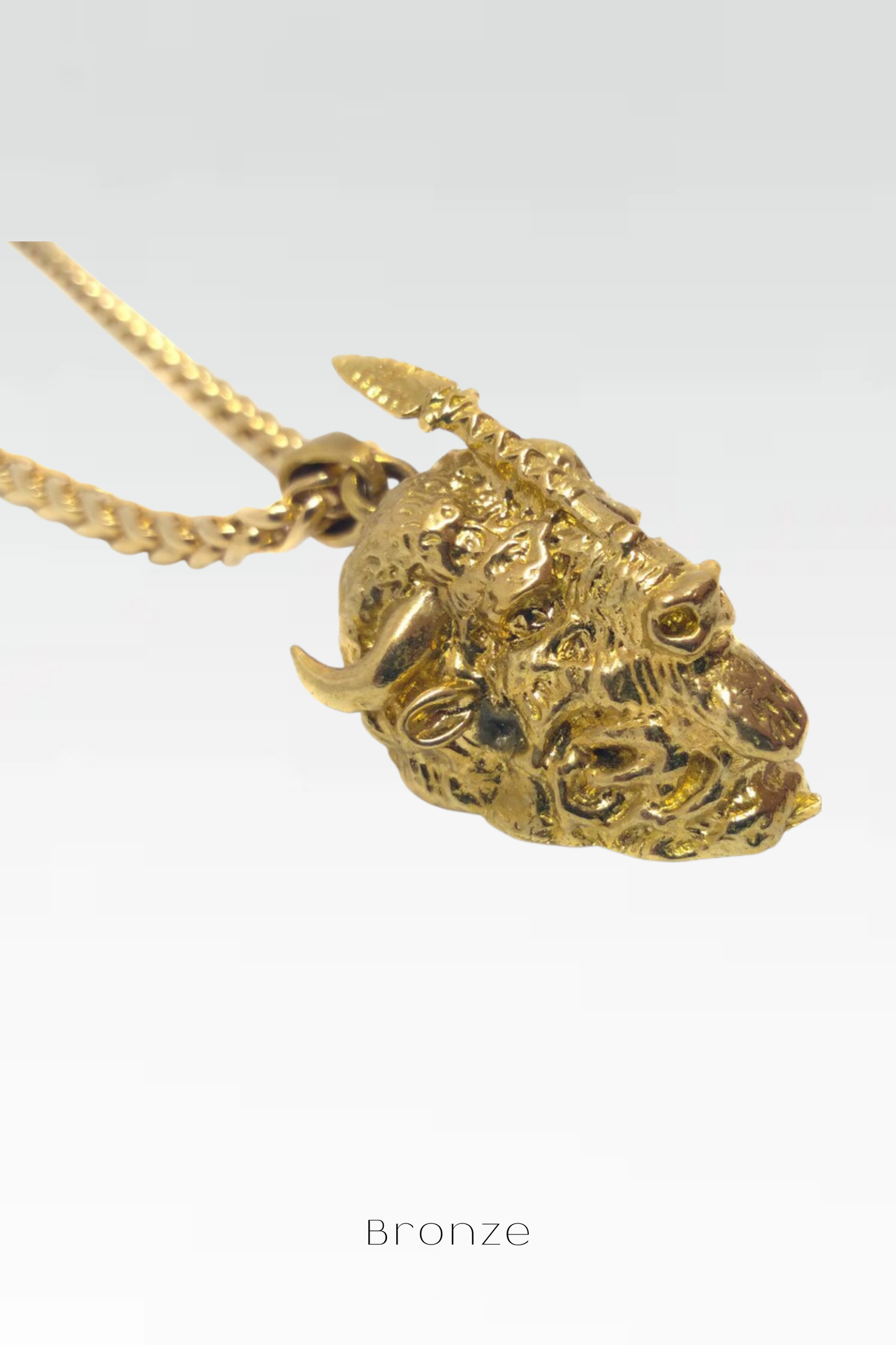 Collar del zodiaco Tauro: colgante astrológico hecho a mano en plata de ley, bronce y baño de oro de 24 quilates.