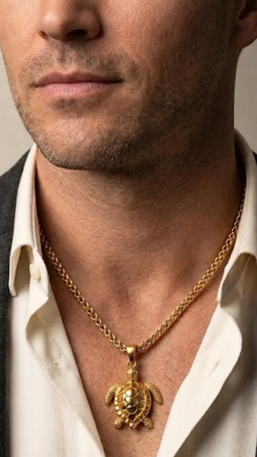 Collar de Tortuga | Hecho a mano en oro de 18K | Símbolo de sabiduría, longevidad y protección