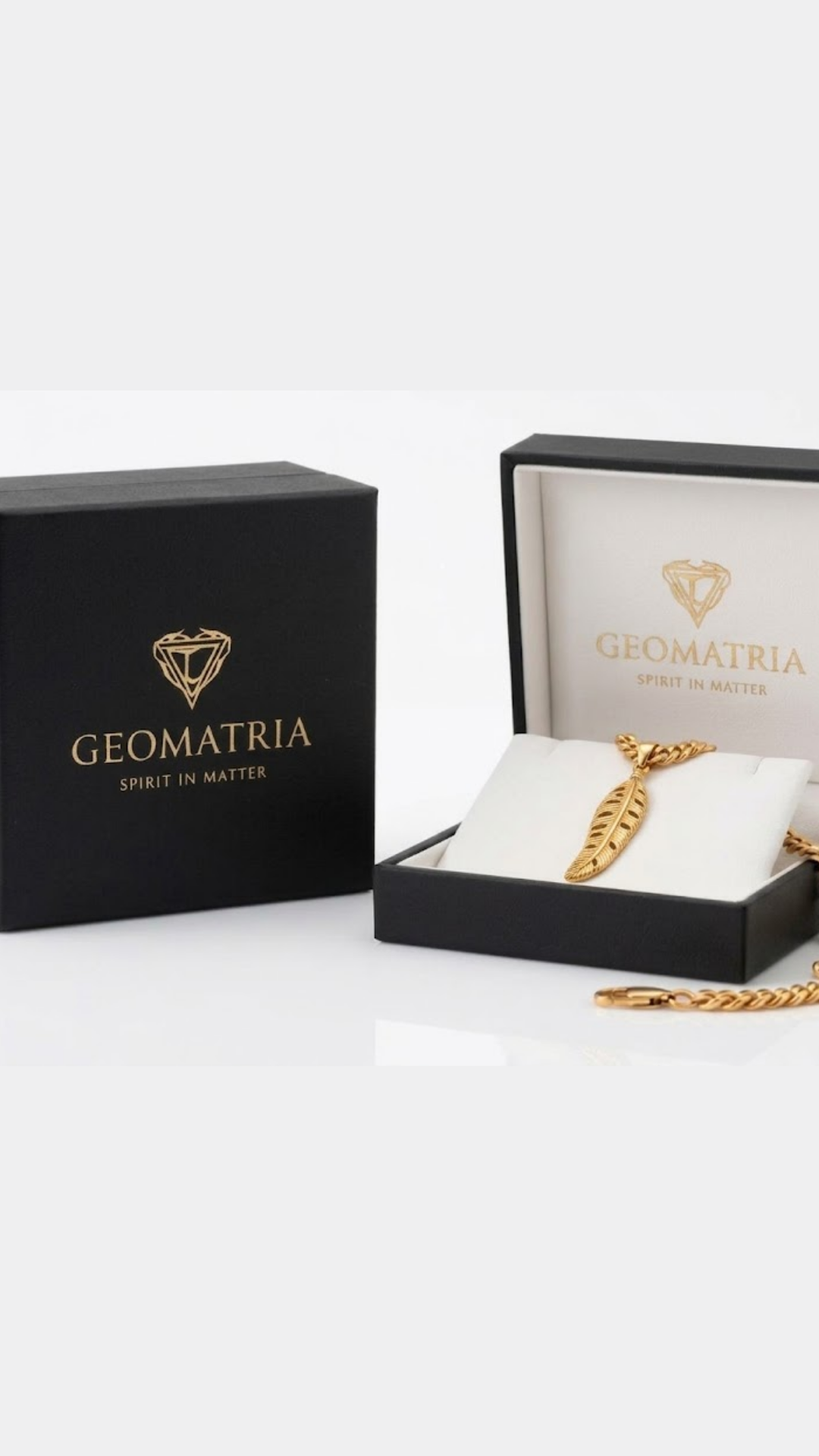 Collar de plumas – Símbolo sagrado de libertad y elevación espiritual | Oro de 18K