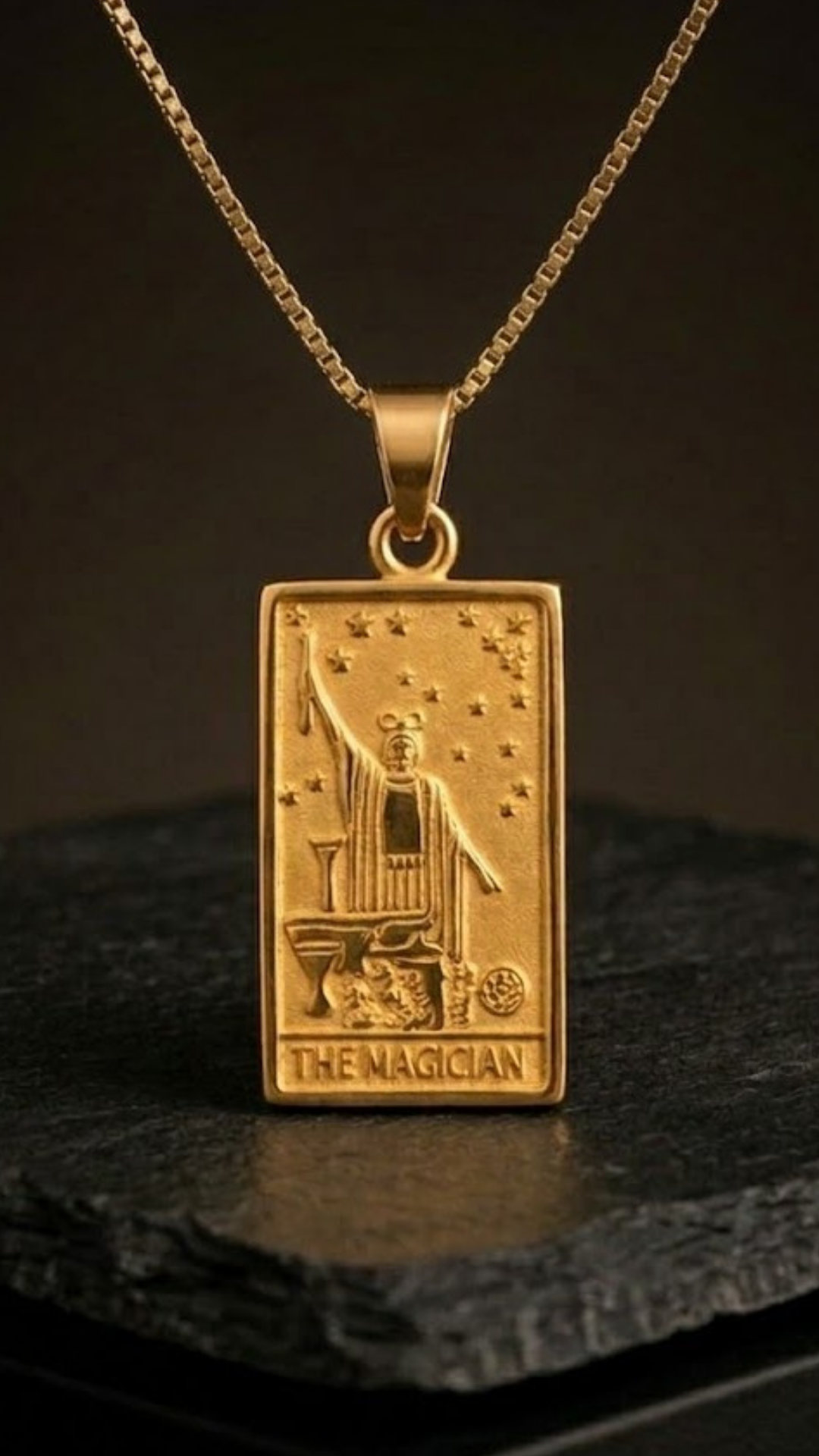Collar Tarot El Mago | Hecho a mano en oro de 18K | Símbolo de poder y manifestación