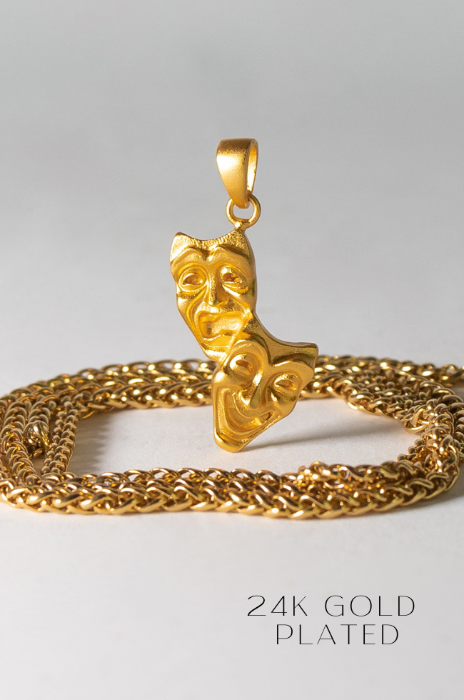 Collar de máscara de teatro: colgante dramático hecho a mano en bronce, plata de ley y baño de oro de 24 quilates.