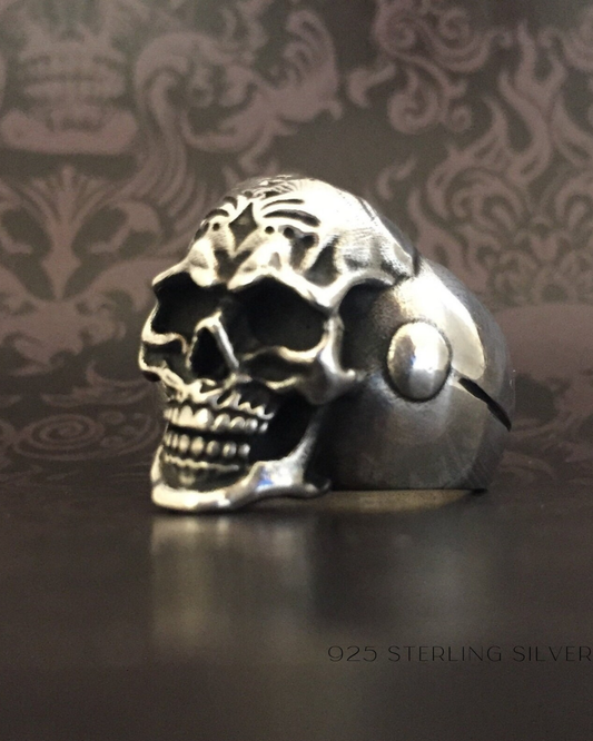 Skull ring