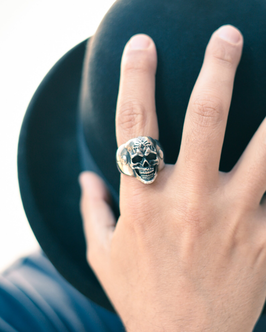 Skull ring