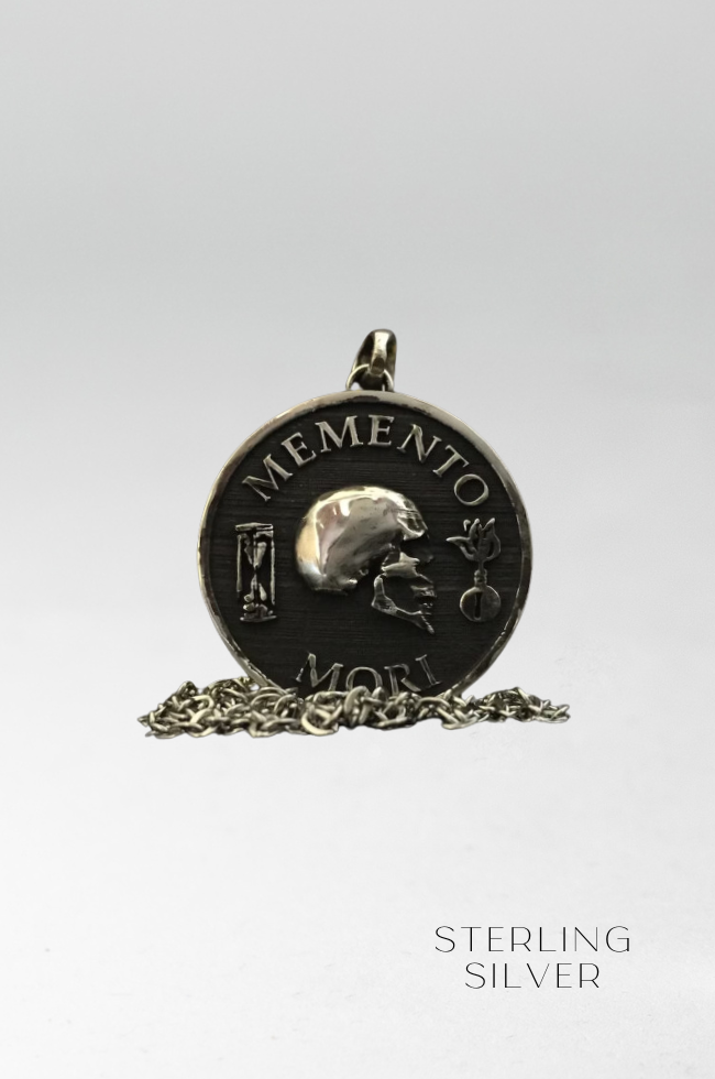 Collar Memento Mori y Amor Fati