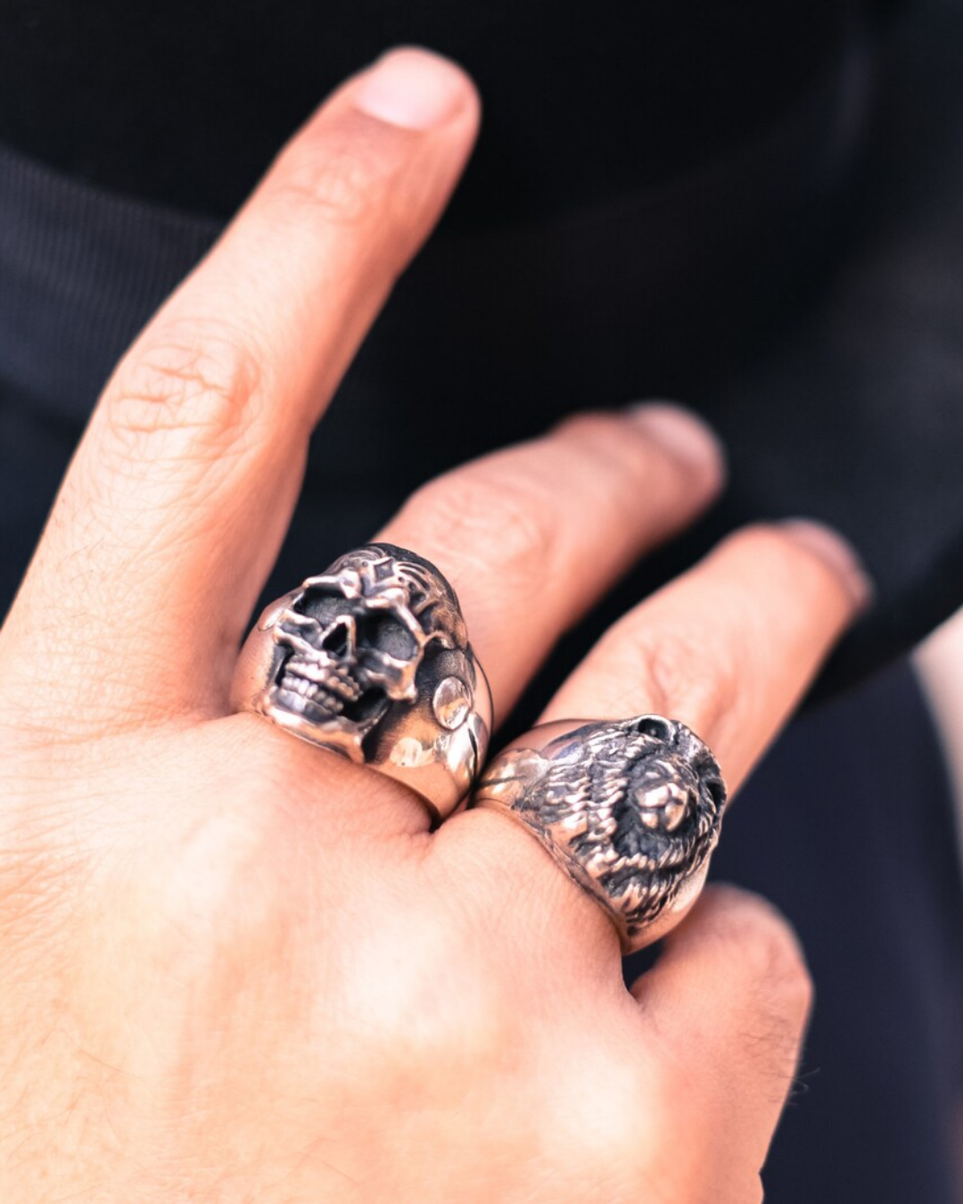 Skull ring
