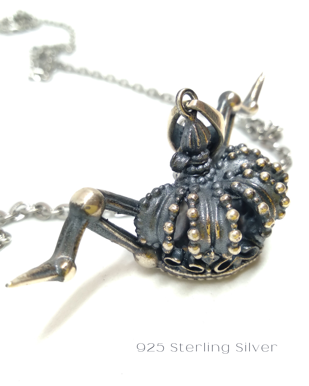 King Crown necklace