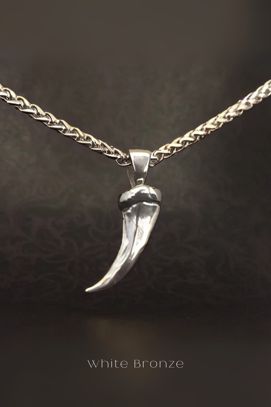 Collar pequeño de garra de lobo: colgante hecho a mano en bronce, plata de ley y baño de oro de 24 quilates | Símbolo de fuerza e instinto