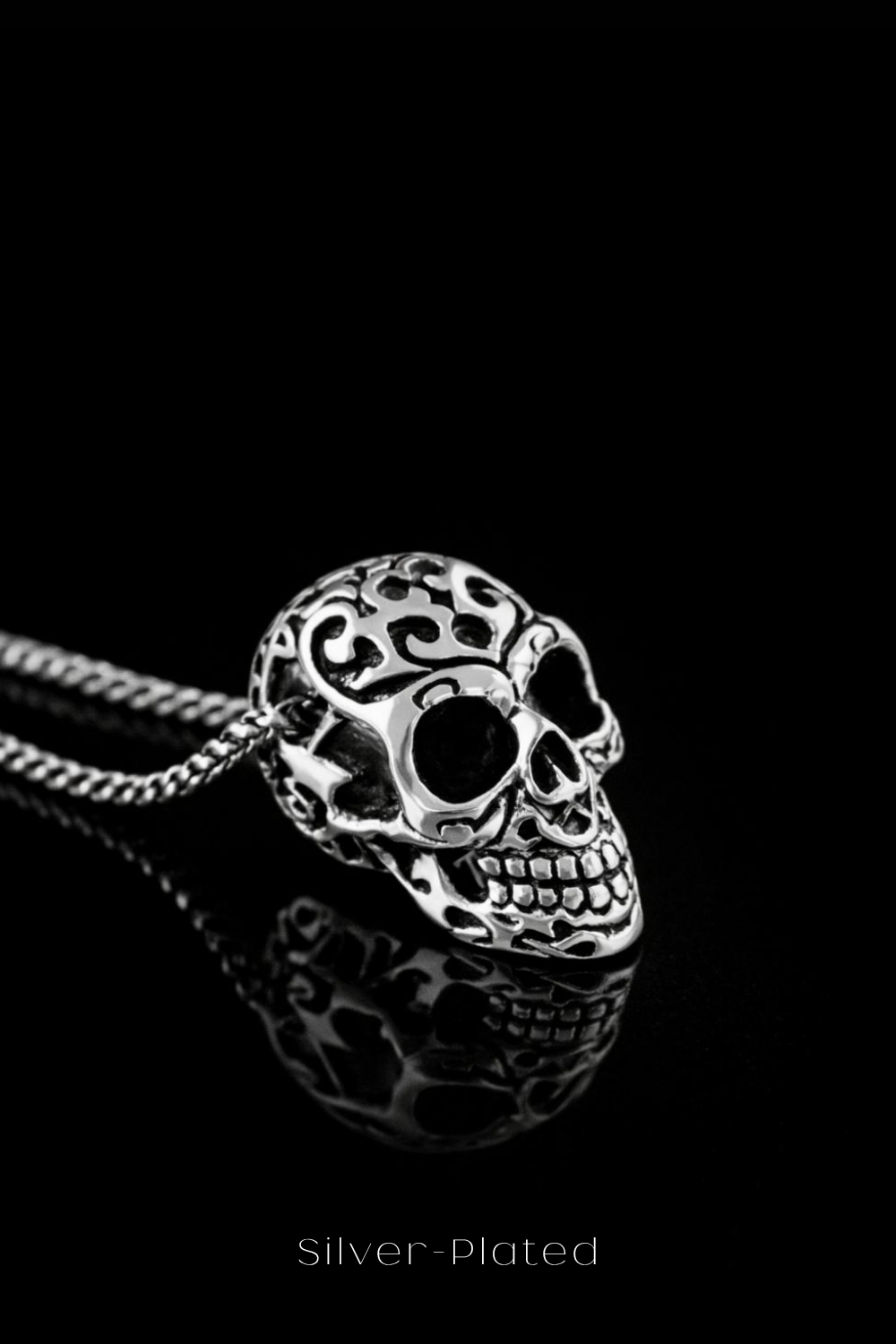 Openwork Skull Necklace – Symbolic Bronze & Silver-Plated Finish | Limited Edition