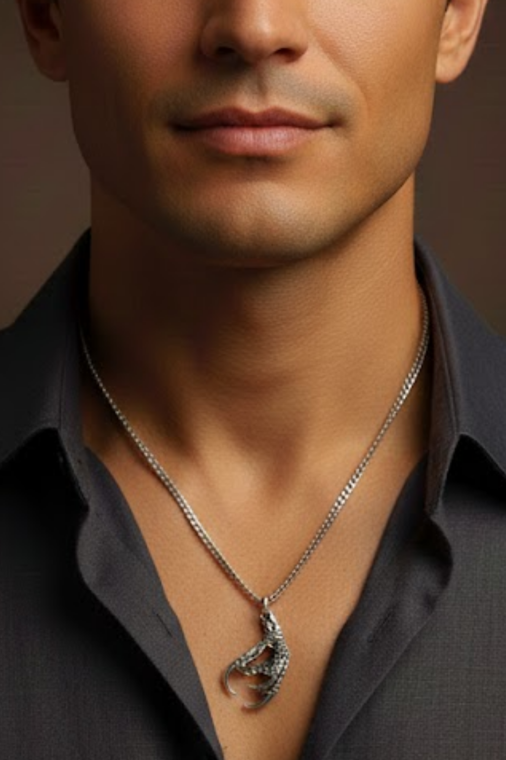 Raven Claw Necklace – Bronze & Silver-Plated Finish | Limited Edition