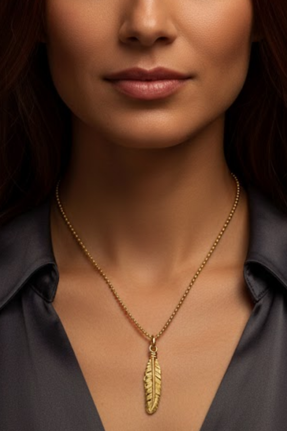 Collar de plumas – Acabado en bronce y plateado | Edición limitada