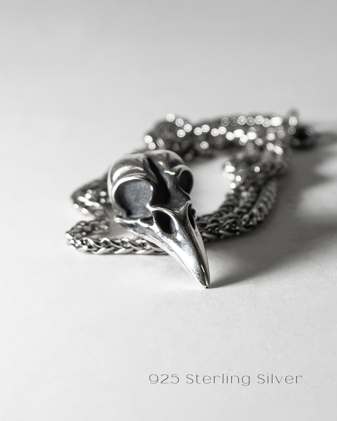 Collar de calavera de cuervo en plata de ley 925, baño de oro de 24k, bronce, cobre... para hombre y mujer